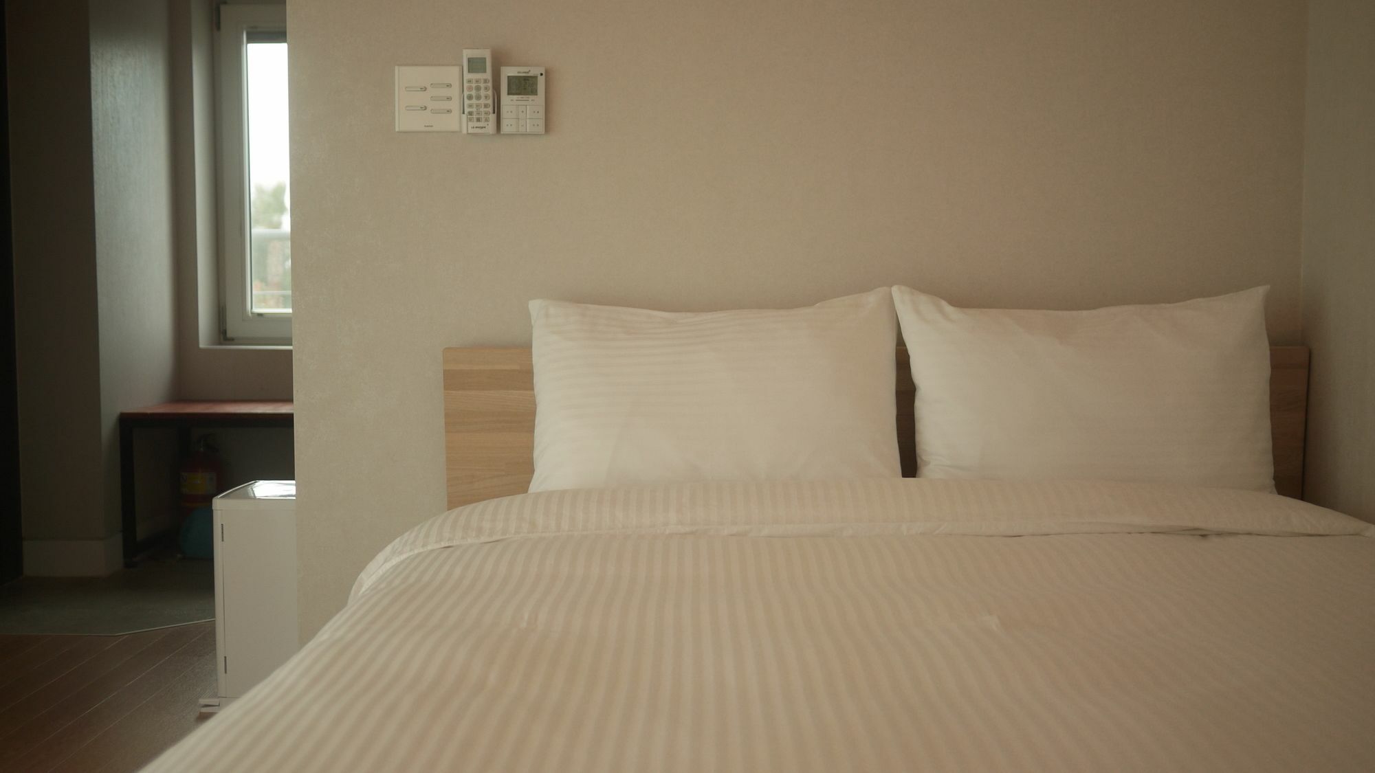 Hotel Eridu Cafe N Beds à Seogwipo Extérieur photo